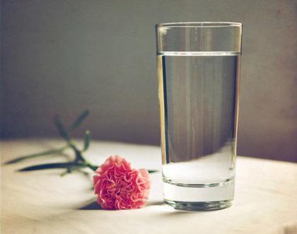 喝沒(méi)燒開的水有什么影響 怎么看水開沒(méi)開