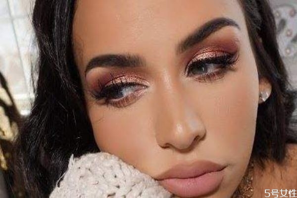 亞洲女生怎么畫(huà)歐美妝 腫眼泡如何畫(huà)歐美妝 亞洲女生怎么畫(huà)歐美妝 腫眼泡如何畫(huà)歐美妝