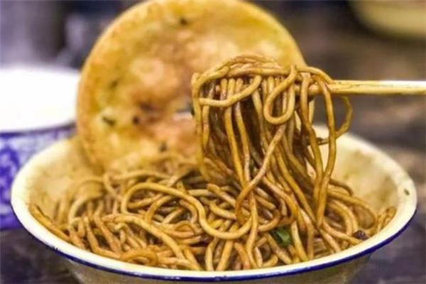 熱干面吃多了會怎么樣 熱干面用什么溫度的水煮 熱干面吃多了會怎么樣 熱干面用什么溫度的水煮