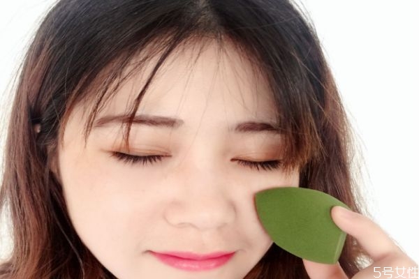 濕的美妝蛋怎么保存 濕潤(rùn)的美妝蛋怎么存放 濕的美妝蛋怎么保存 濕潤(rùn)的美妝蛋怎么存放