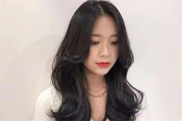 八字劉海是燙出來的嗎 八字劉?？梢誀C永久嗎