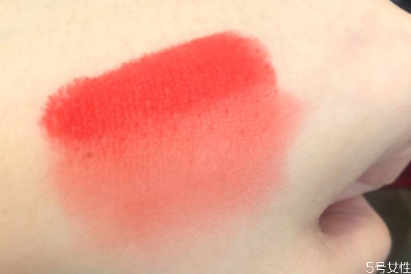 紀(jì)梵希紅絲絨33好看嗎 紀(jì)梵希紅絲絨33什么顏色 紀(jì)梵希紅絲絨33好看嗎 紀(jì)梵希紅絲絨33什么顏色