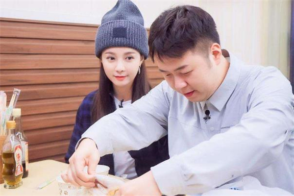 老夫少妻會(huì)幸福嗎 老夫少妻的婚姻能長久嗎