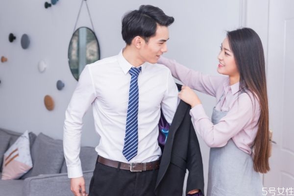 老公犯錯(cuò)如何讓他吸取教訓(xùn) 對(duì)付說(shuō)假話(huà)男人的方法