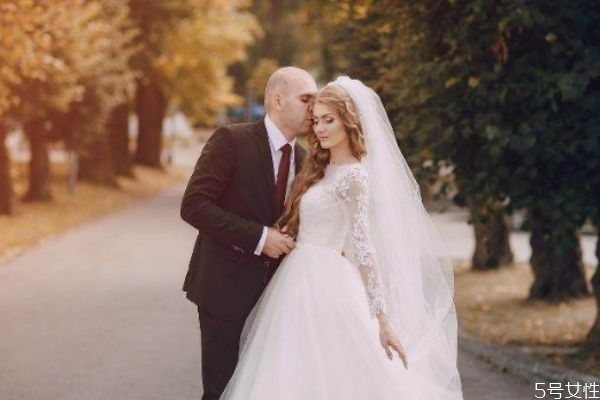 丈夫出軌如何保障權(quán)益 老公出軌如何保護自己 丈夫出軌如何保障權(quán)益 老公出軌如何保護自己