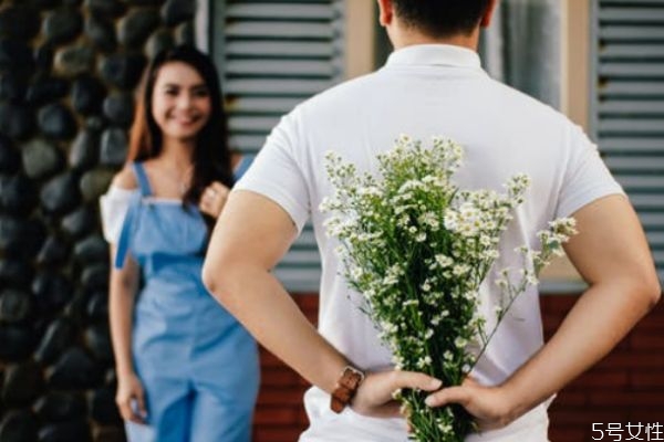 怎么哄老婆開心 哄老婆的甜言蜜語(yǔ)