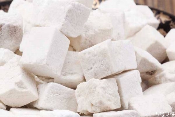 茯苓面膜怎么調(diào)制 茯苓面膜的做法 茯苓面膜怎么調(diào)制 茯苓面膜的做法