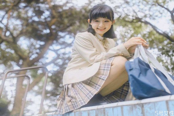 一見鐘情是什么感覺(jué) 一見鐘情的感覺(jué)是怎么樣