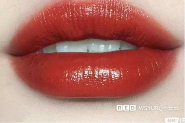 口紅緞光和滋潤是一樣嗎 緞光和啞光的區(qū)別 口紅緞光和滋潤是一樣嗎 緞光和啞光的區(qū)別