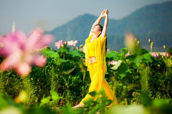 分手后藕斷絲連說(shuō)明什么 分手后藕斷絲連是愛嗎