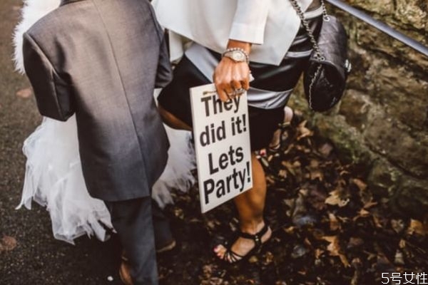 男人坦白出軌意味什么 老公主動(dòng)承認(rèn)出軌代表什么 男人坦白出軌意味什么 老公主動(dòng)承認(rèn)出軌代表什么