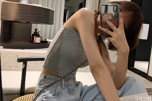 天絲面料為什么一過水就變硬 天絲牛仔褲怎么洗不變硬 天絲面料為什么一過水就變硬 天絲牛仔褲怎么洗不變硬