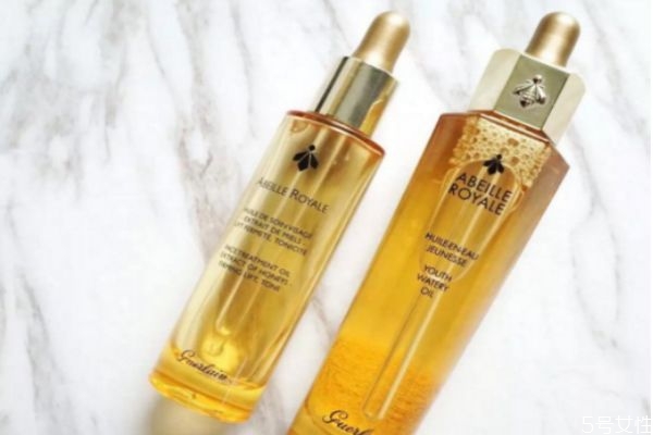 嬌蘭復(fù)原蜜和雙效精華使用順序 嬌蘭復(fù)原蜜和精華順序 嬌蘭復(fù)原蜜和雙效精華使用順序 嬌蘭復(fù)原蜜和精華順序