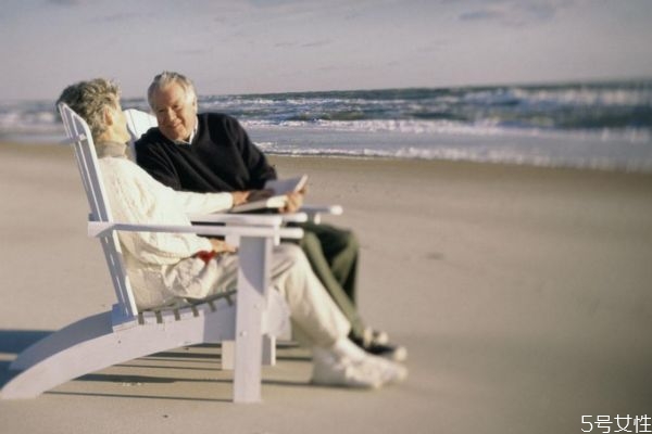 怎么讓老公越來(lái)越愛(ài)你 讓老公更愛(ài)你的方法 怎么讓老公越來(lái)越愛(ài)你 讓老公更愛(ài)你的方法