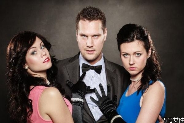 男生會一直喜歡初戀嗎 男生初戀過后的感覺 男生會一直喜歡初戀嗎 男生初戀過后的感覺