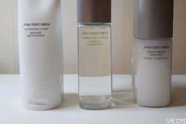 200ml化妝水能用多久 一瓶爽膚水用多久最佳 200ml化妝水能用多久 一瓶爽膚水用多久最佳