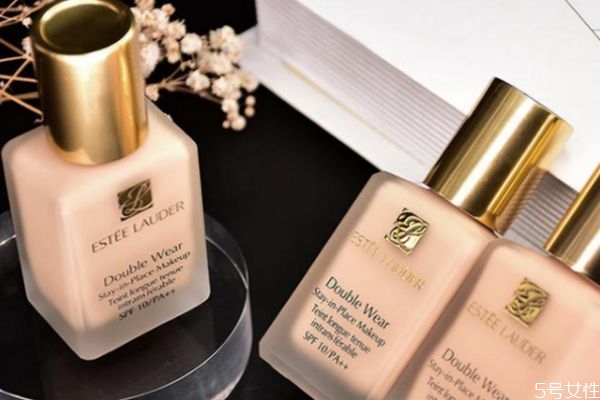 什么粉底液遮瑕效果最好 國產(chǎn)遮瑕最好的粉底液 什么粉底液遮瑕效果最好 國產(chǎn)遮瑕最好的粉底液