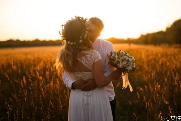 網(wǎng)聊多久會失去新鮮感 網(wǎng)戀話題越來越少怎么辦 網(wǎng)聊多久會失去新鮮感 網(wǎng)戀話題越來越少怎么辦