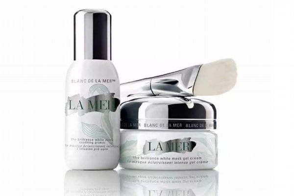 精華液的用量是多少 精華液涂多少合適 精華液的用量是多少 精華液涂多少合適