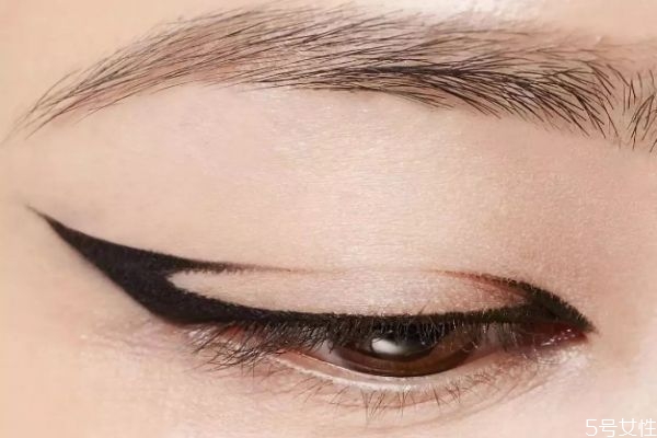 好看的創(chuàng)意妝容怎么畫(huà) 簡(jiǎn)單又好看的創(chuàng)意妝