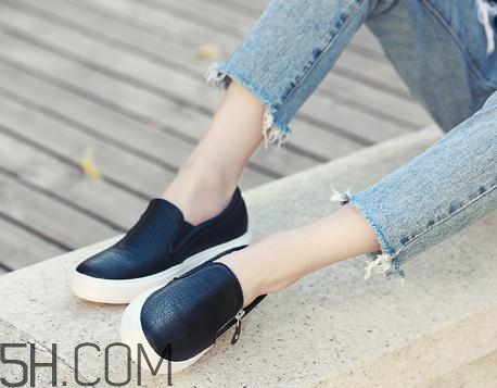 樂(lè)福鞋要穿襪子嗎？樂(lè)福鞋配什么襪子？