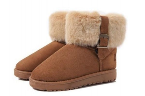 雪地靴里面臭如何清洗 雪地靴可以清洗內(nèi)部嗎 雪地靴里面臭如何清洗 雪地靴可以清洗內(nèi)部嗎