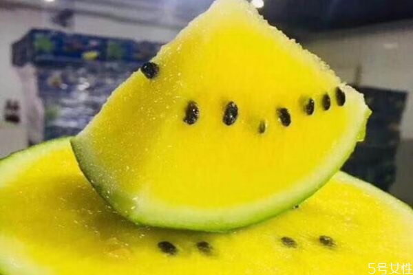 黃瓤西瓜的熱量高嗎 黃瓤西瓜是轉(zhuǎn)基因的嗎 黃瓤西瓜的熱量高嗎 黃瓤西瓜是轉(zhuǎn)基因的嗎