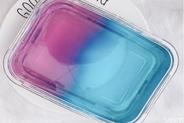 如何用沐浴露做起泡膠 沒有膠水怎么做起泡膠 如何用沐浴露做起泡膠 沒有膠水怎么做起泡膠