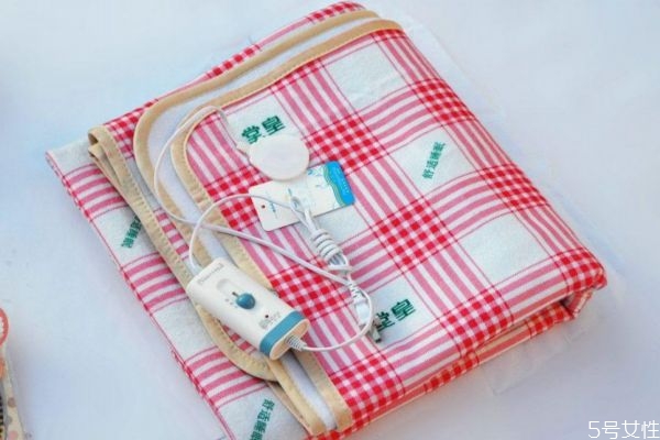 電熱毯幾檔最熱 電熱毯高溫開多長時(shí)間會(huì)著火