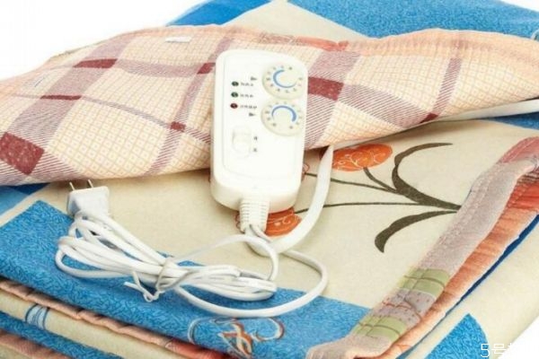 電熱毯幾檔最熱 電熱毯高溫開多長時(shí)間會(huì)著火