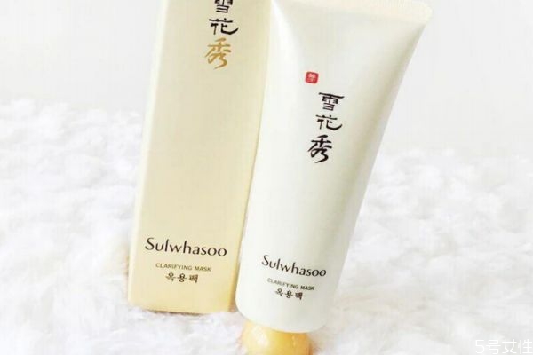 撕拉面膜和去角質(zhì)一樣嗎 撕拉面膜的使用步驟 撕拉面膜和去角質(zhì)一樣嗎 撕拉面膜的使用步驟