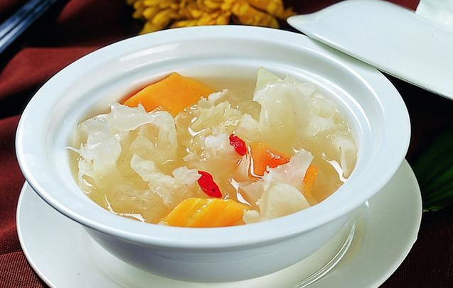 銀耳營養(yǎng)價值有多高 銀耳的飲食宜忌有哪些 銀耳營養(yǎng)價值有多高 銀耳的飲食宜忌有哪些