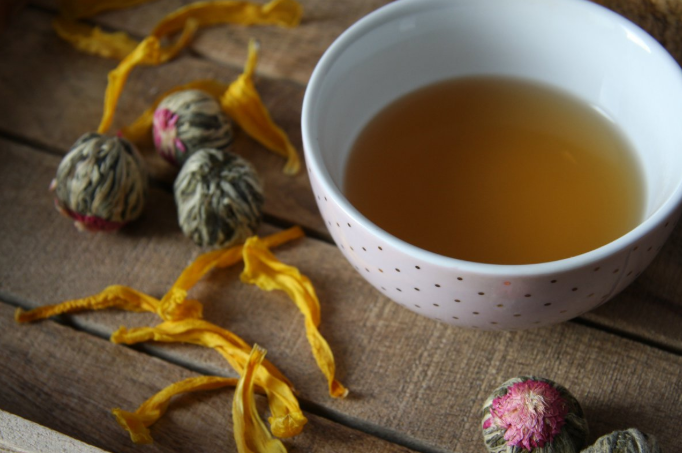 綠茶與紅茶哪個(gè)比較好 綠茶與紅茶哪個(gè)更健康 綠茶與紅茶哪個(gè)比較好 綠茶與紅茶哪個(gè)更健康