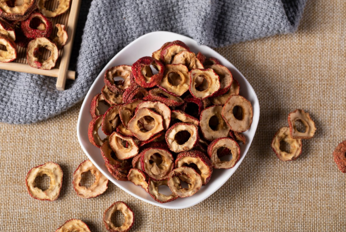 黃芪山楂泡水喝有什么功效與禁忌 黃芪山楂泡水喝有什么功效與禁忌