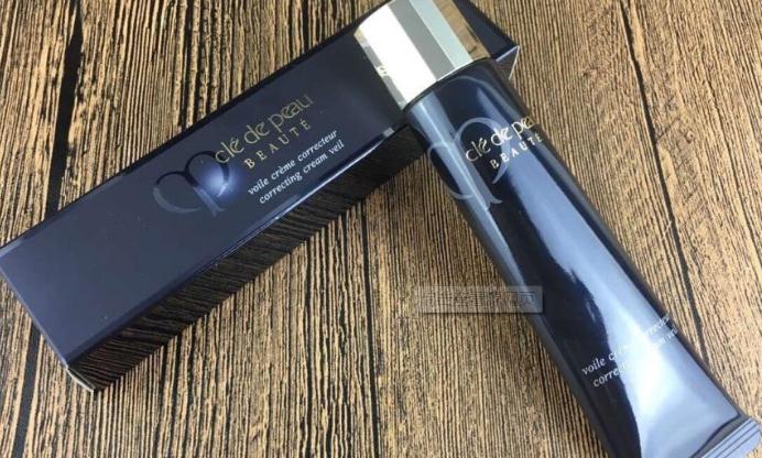 隔離霜怎么選擇適合自己的顏色 隔離霜怎么擦均勻 隔離霜怎么選擇適合自己的顏色 隔離霜怎么擦均勻