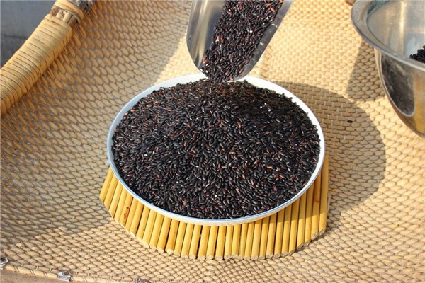 黑米含糖嗎 黑米適合糖尿病人吃嗎 黑米含糖嗎 黑米適合糖尿病人吃嗎