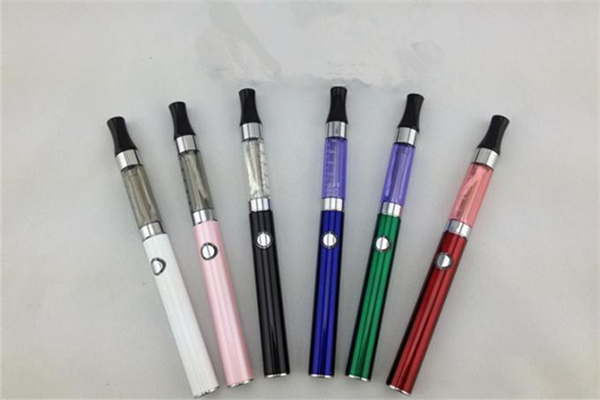 大學(xué)生吸網(wǎng)購電子煙入院 電子煙有什么危害 大學(xué)生吸網(wǎng)購電子煙入院 電子煙有什么危害