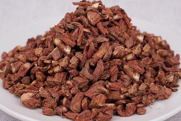 丹參泡水喝會上火嗎 丹參泡水喝上火怎么辦 丹參泡水喝會上火嗎 丹參泡水喝上火怎么辦