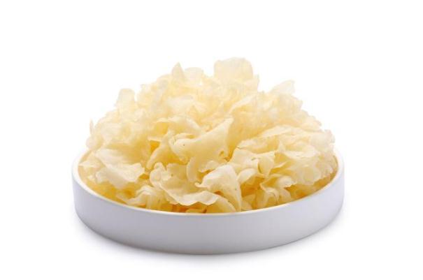 銀耳對(duì)女人有什么功效 女人吃銀耳有什么好處