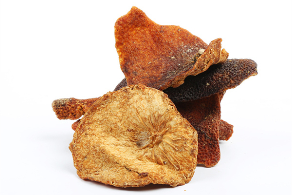 陳皮曬干好還是陰干好 曬陳皮要注意什么 陳皮曬干好還是陰干好 曬陳皮要注意什么