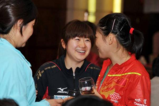 劉詩雯福原愛的神仙閨蜜情 打乒乓球能減肥嗎 劉詩雯福原愛的神仙閨蜜情 打乒乓球能減肥嗎