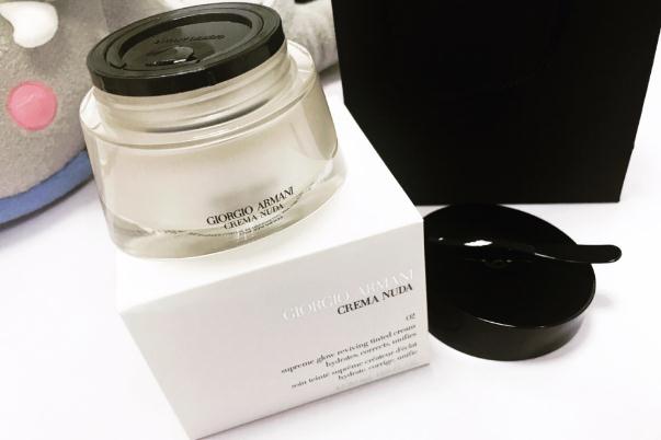 素顏霜的保質(zhì)期一般是多長時(shí)間 素顏霜有什么成分 素顏霜的保質(zhì)期一般是多長時(shí)間 素顏霜有什么成分