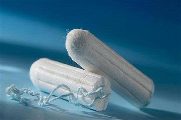 衛(wèi)生棉條上廁所小便怎么辦 衛(wèi)生棉條上一次廁所就要換一次嗎 衛(wèi)生棉條上廁所小便怎么辦 衛(wèi)生棉條上一次廁所就要換一次嗎
