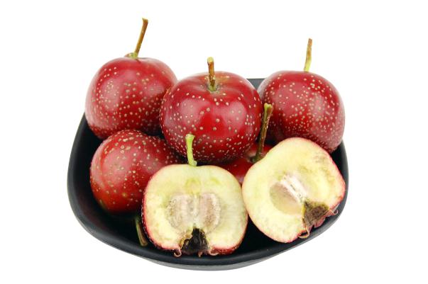 山楂可以降血壓?jiǎn)?山楂對(duì)膽結(jié)石有好處嗎 山楂可以降血壓?jiǎn)?山楂對(duì)膽結(jié)石有好處嗎