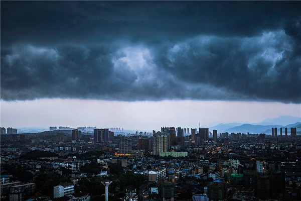 陜西勉縣暴雨致6萬(wàn)人用水困難 暴雨下多久有危險(xiǎn)