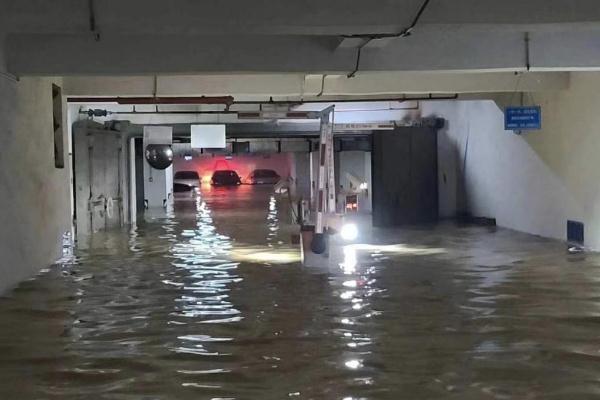 杭州暴雨:有車(chē)庫(kù)被淹 暴雨車(chē)庫(kù)被淹保險(xiǎn)賠嗎