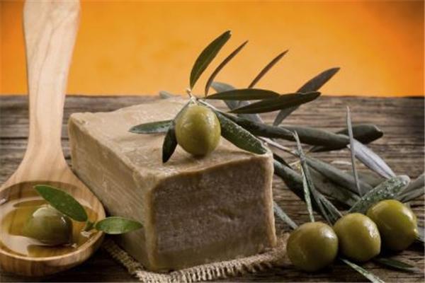 橄欖油可以煎牛排用嗎 橄欖油可以煎東西嗎 橄欖油可以煎牛排用嗎 橄欖油可以煎東西嗎