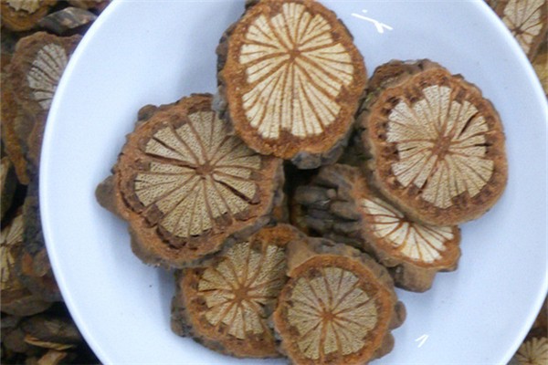 大血藤可以降血糖降血脂嗎 大血藤的功效和作用 大血藤可以降血糖降血脂嗎 大血藤的功效和作用