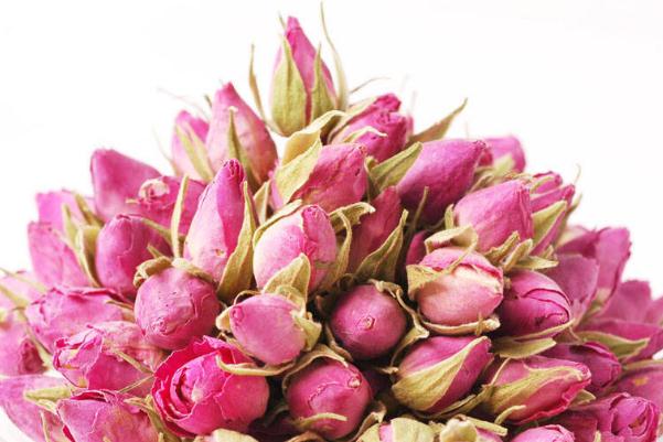 玫瑰茶要用熱水泡嘛 玫瑰花茶要用多少度的開(kāi)水泡