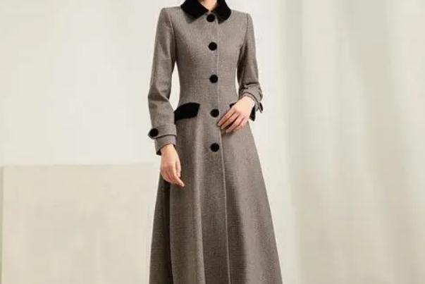 毛呢大衣是什么季節(jié)穿的 毛呢大衣為什么會(huì)變形 毛呢大衣是什么季節(jié)穿的 毛呢大衣為什么會(huì)變形
